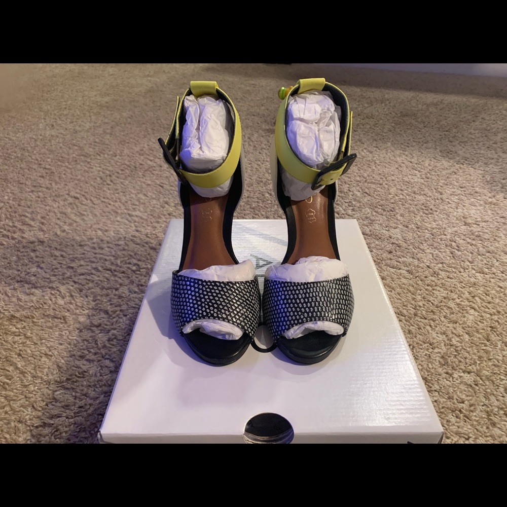 Used ALDO Heels-Areridda